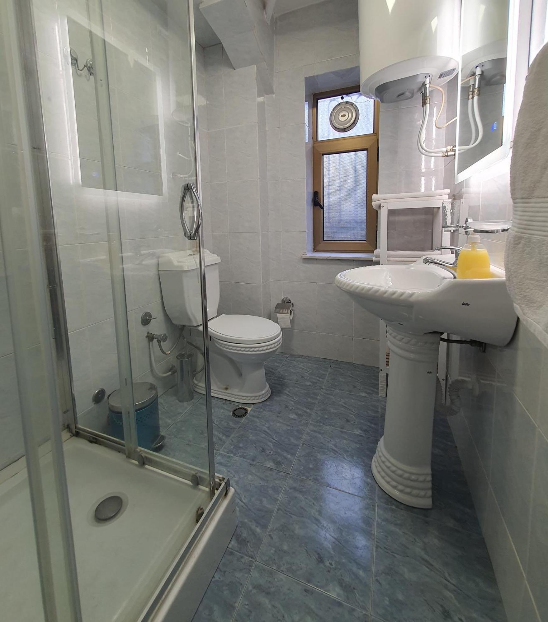 Central Home Away From Home Shkodër Eksteriør bilde
